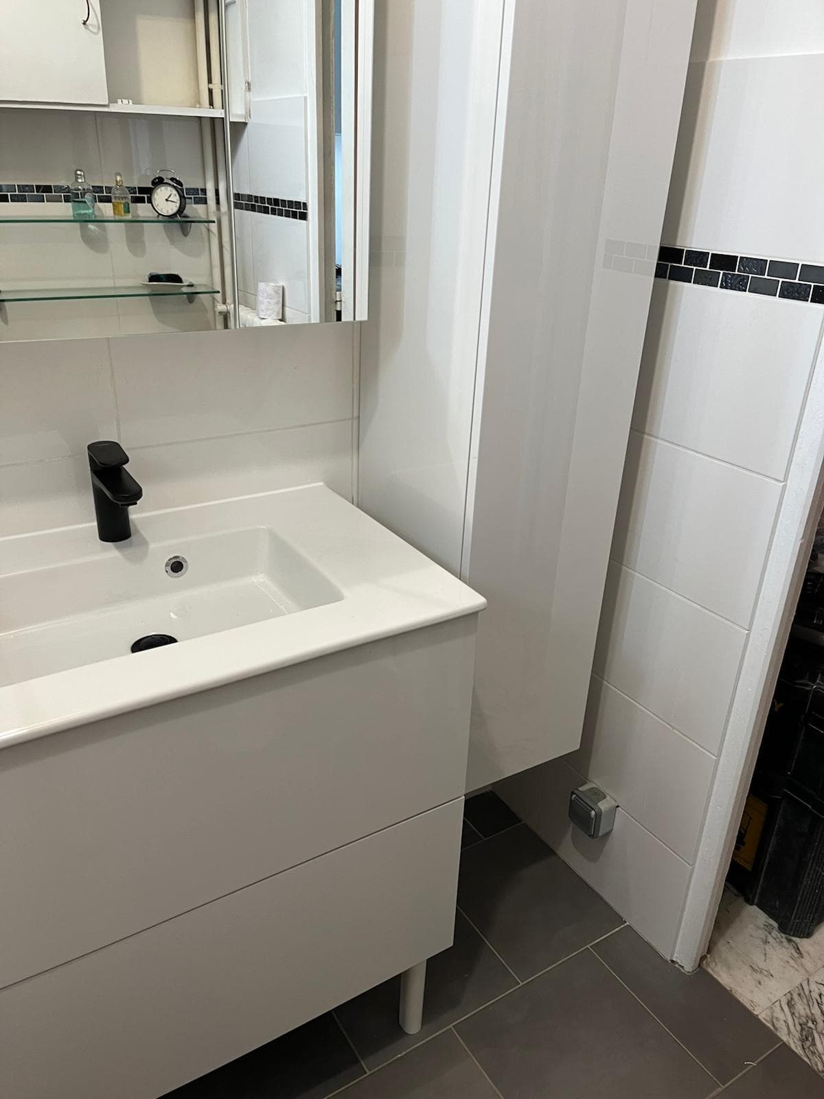 Remplacement d'un meuble vasque de salle de bain à Paris (photo 2 sur 3)