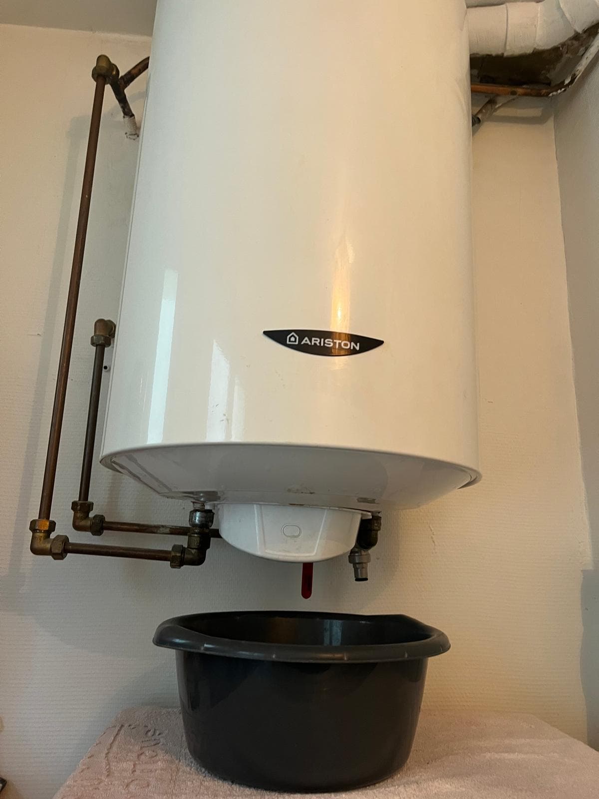 Avant : Remplacement d'un chauffe-eau de 200L